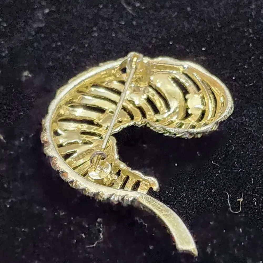 Feather Plume Aurora  Borealis Rhinestone Brooch Gold Tone C Hook Latch Vintage